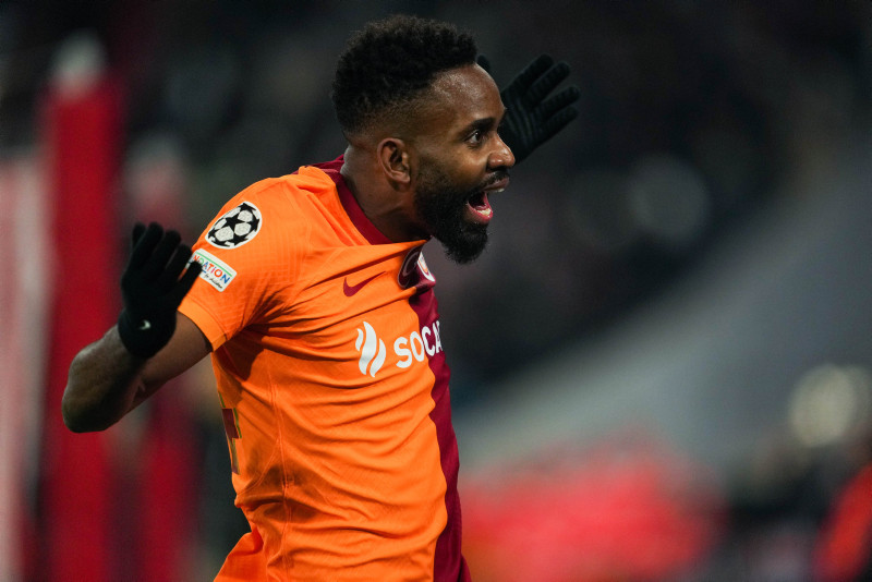 Galatasaray’da dev operasyon! Okan Buruk 5 ismin üstünü çizdi