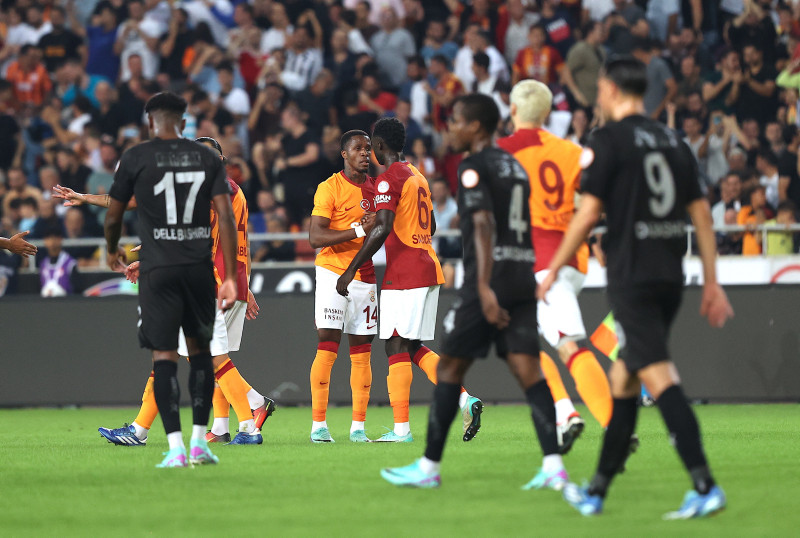 GALATASARAY HABERLERİ:Ndombele oynamadan gidiyor! Yerine 5 aday var...