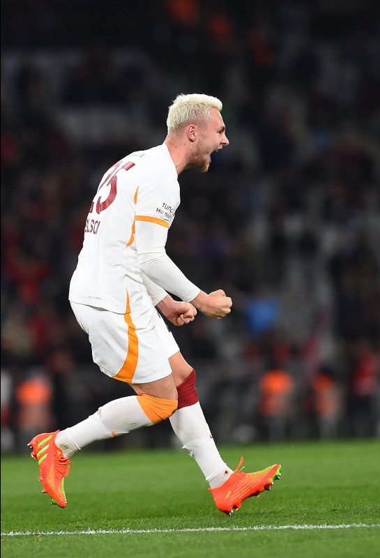 GALATASARAY HABERİ: Victor Nelsson İngiltere’yi istiyor! Transfer olmak için...