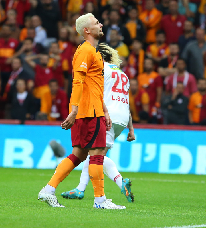GALATASARAY HABERİ: Victor Nelsson İngiltere’yi istiyor! Transfer olmak için...