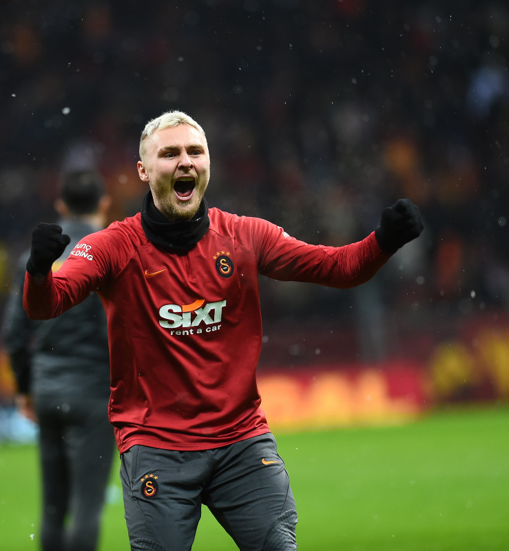 GALATASARAY HABERİ: Victor Nelsson İngiltere’yi istiyor! Transfer olmak için...