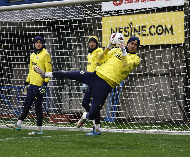 Fenerbahçe’de flaş ayrılık! Eski takımına dönüyor