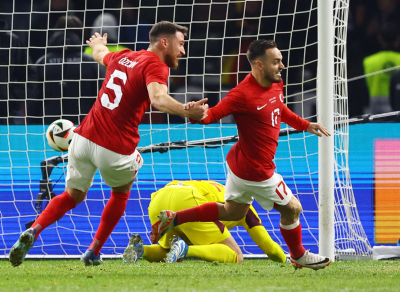 TRANSFER HABERİ - Galatasaray’ı kızdıran hamle! Fenerbahçe’den milli yıldıza kanca