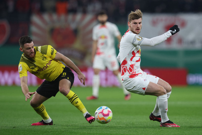 TRANSFER HABERİ - Galatasaray’ı kızdıran hamle! Fenerbahçe’den milli yıldıza kanca