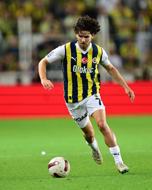 FENERBAHÇE TRANSFER HABERİ - Ferdi Kadıoğlu devlerin radarında! Milli takımda izlediler