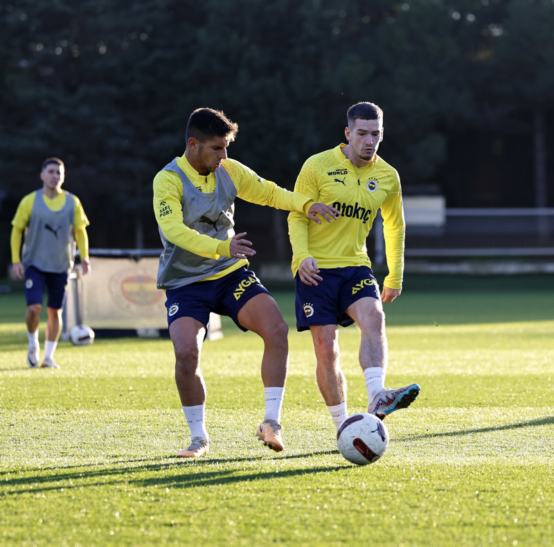 Fenerbahçe’de 2 ayrılık 1 transfer!