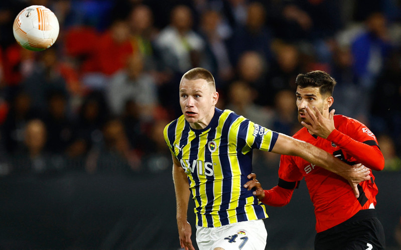 Fenerbahçe’de 2 ayrılık 1 transfer!