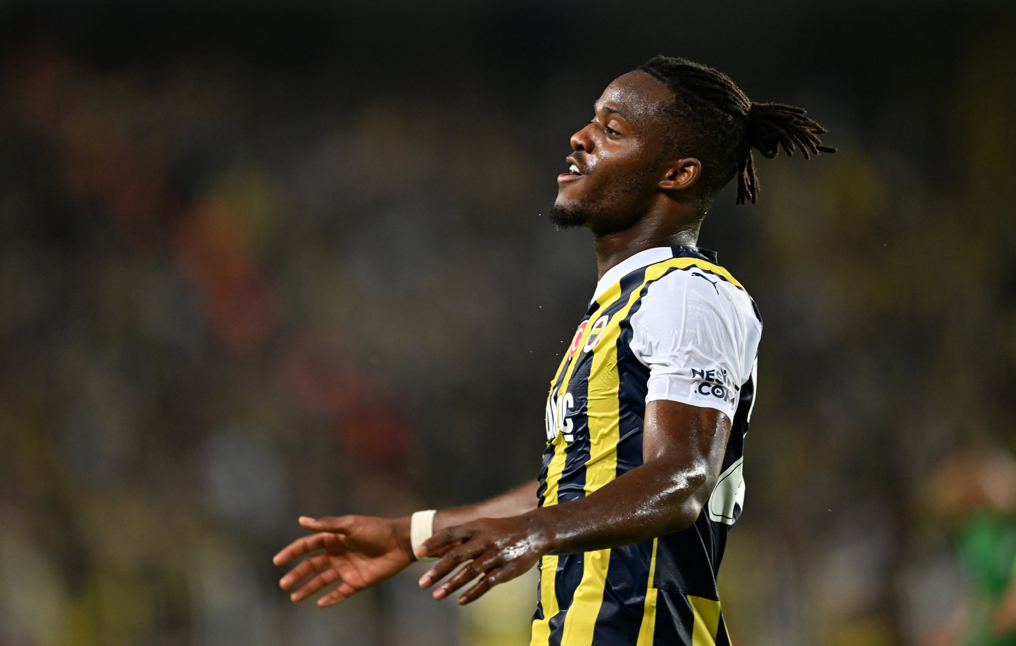 TRANSFER HABERİ: Fenerbahçe’de ayrılık gerçekleşiyor! 7 milyon Euro kazandıracak