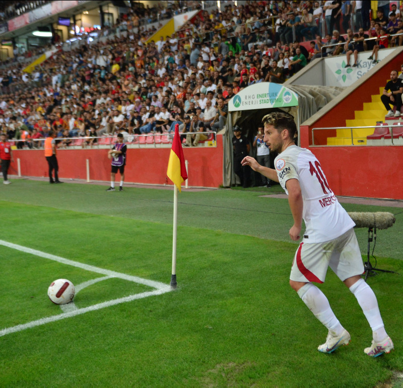GALATASARAY HABERLERİ - Dries Mertens resmen açıkladı! Emekli olacak mı?