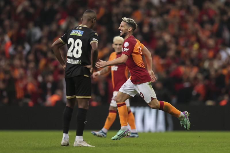 GALATASARAY HABERLERİ - Dries Mertens resmen açıkladı! Emekli olacak mı?