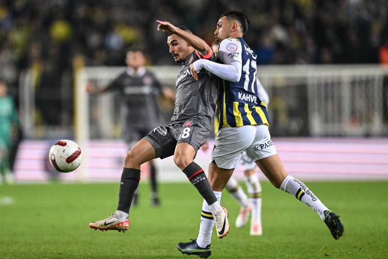 TRANSFER HABERİ: Fenerbahçe’de sürpriz ayrılık! 9 milyon Euro’yu gözden çıkardılar