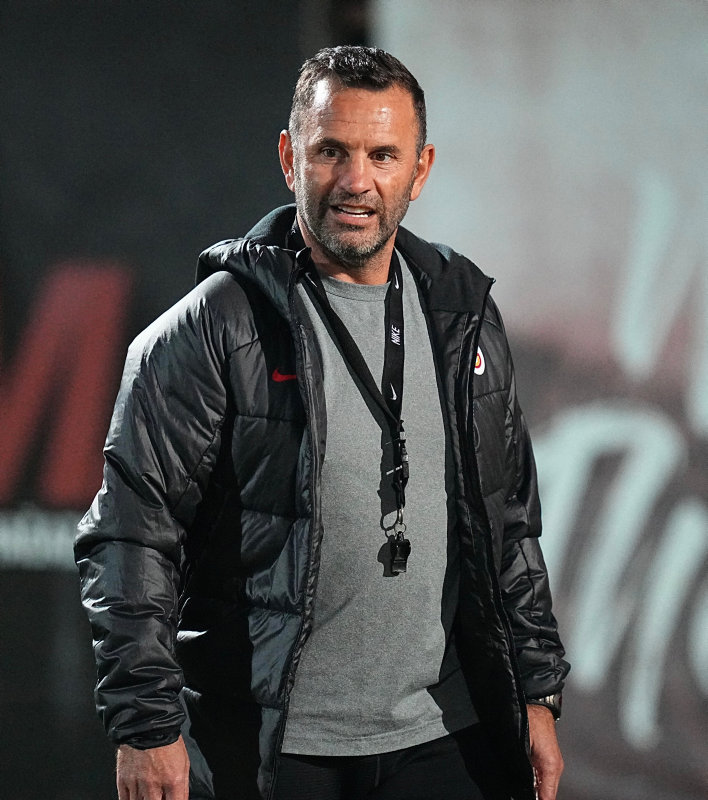 Okan Buruk karar aşamasında! Kerem Aktürkoğlu Manchester United maçında oynayacak mı?