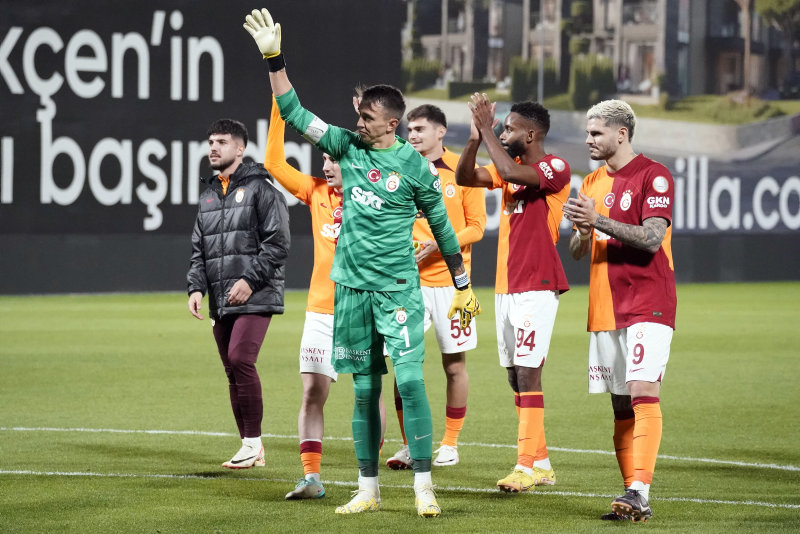 GALATASARAY HABERLERİ - Okan Buruk’tan sürpriz karar! İşte Adana Demirspor maçı muhtemel 11’i