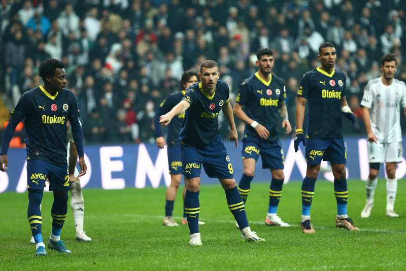 TRANSFER HABERLERİ | Fenerbahçe’li Sebastian Szymanski Avrupa devlerinin yakın markajında!
