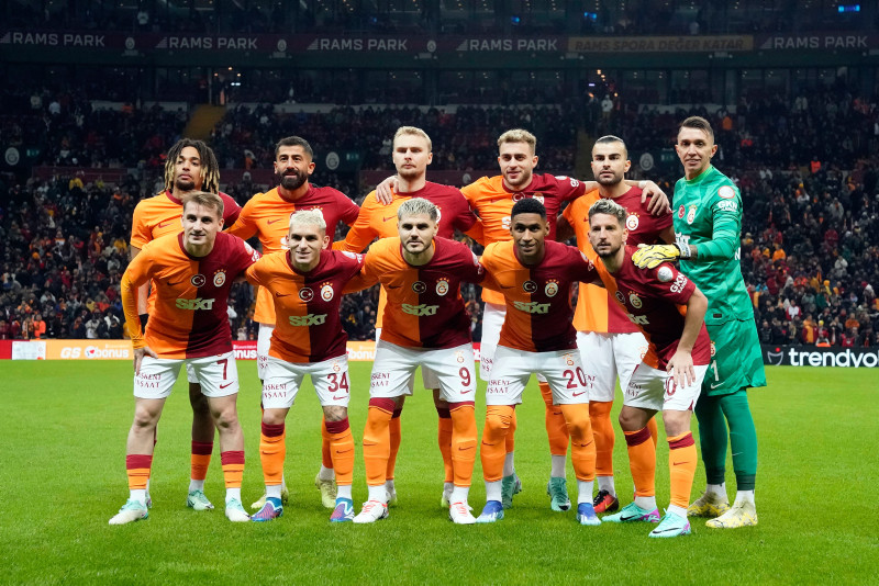 GALATASARAY HABERLERİ - Yıldız isim Okan Buruk’un gözünden düştü! Oynama şansı kalmadı