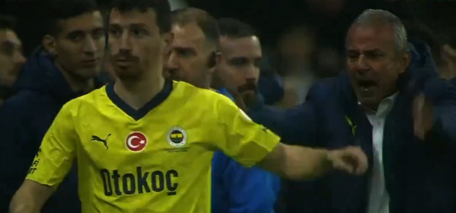 İsmail Kartal’dan Mert Hakan Yandaş’a kırmızı kart tepkisi! İşte o anlar...