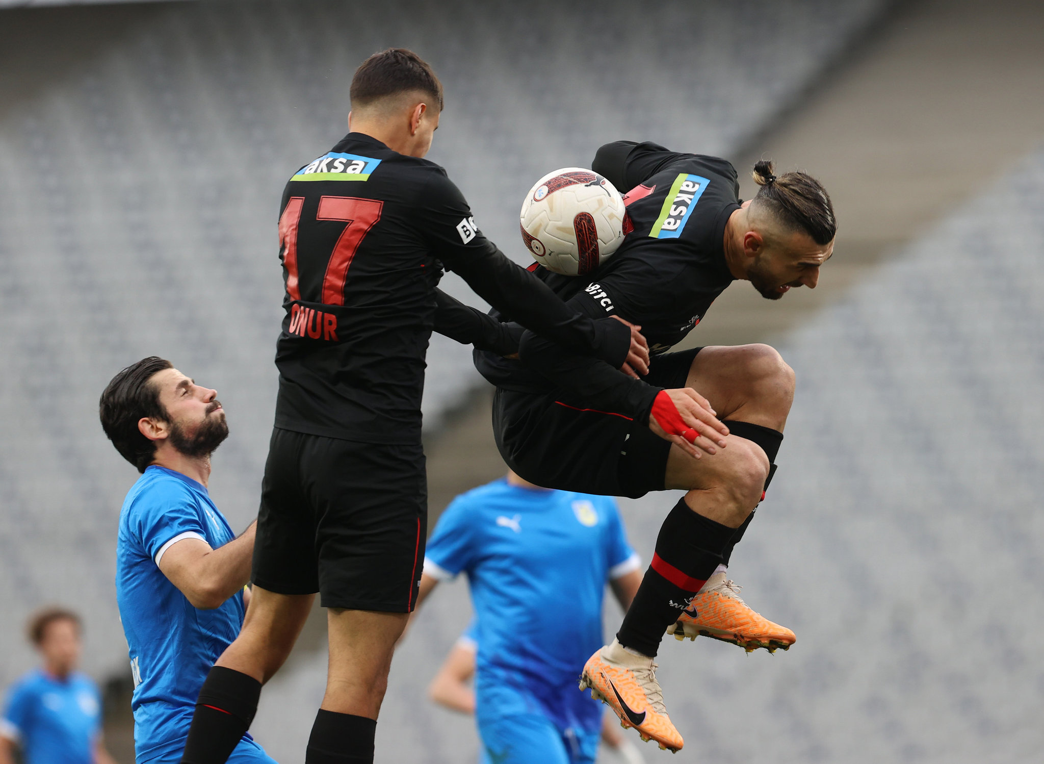 Serdar Dursun’dan derbi ve şampiyonluk tahmini! Favorim...