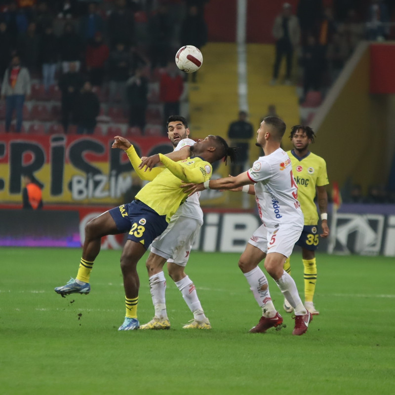 Spor yazarları Mondihome Kayserispor - Fenerbahçe maçını değerlendirdi!
