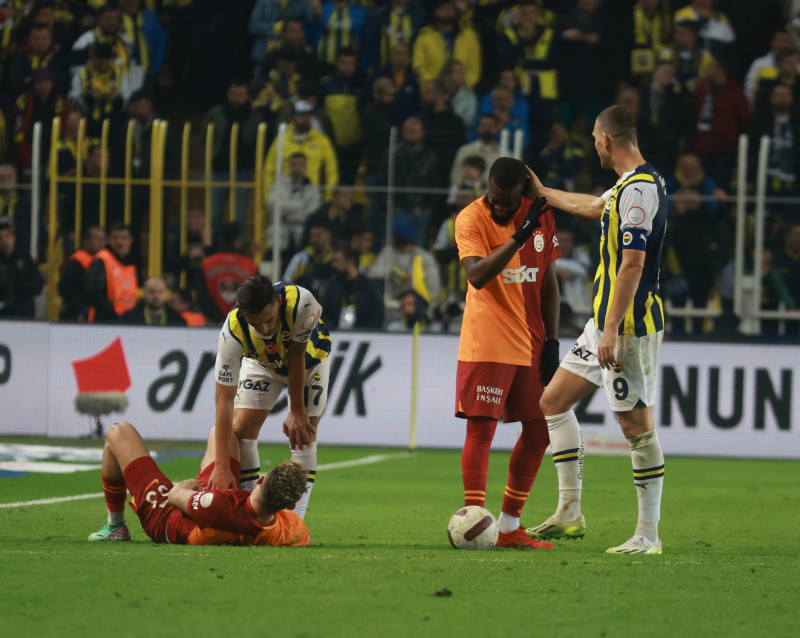 Spor yazarları Fenerbahçe - Galatasaray maçını eleştirdi! Alın başınıza çalın