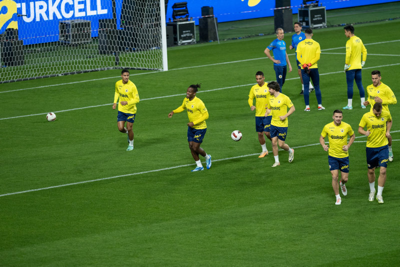 TRANSFER HABERİ: Fenerbahçe’ye sürpriz Sambacı! Herkes ters köşe oldu