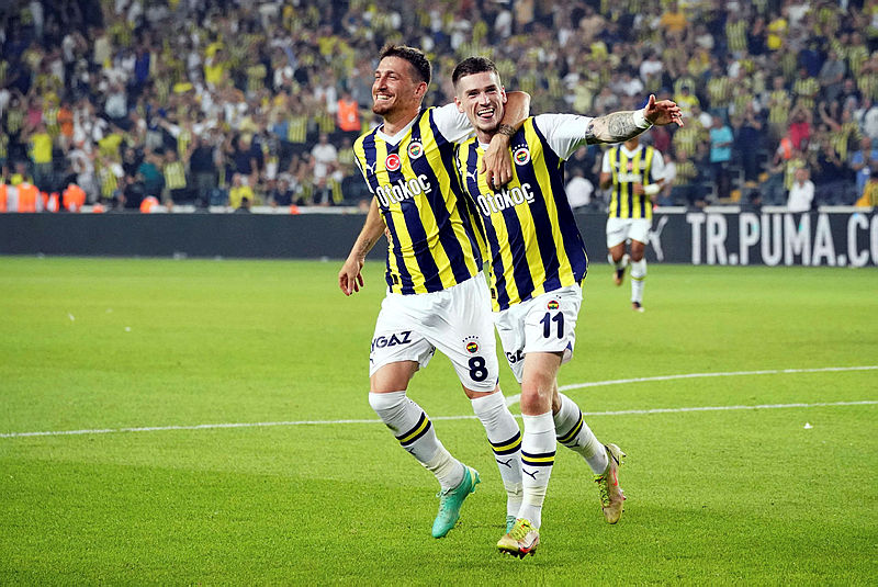 TRANSFER HABERİ | İngiliz ekibi Fenerbahçe’nin yıldızı için geliyor!