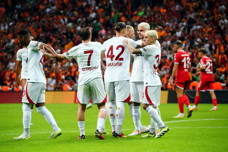 TRANSFER HABERLERİ | Fenerbahçe maçında izleyenleri büyülemişti! Galatasaray’a ahtapot gibi orta saha