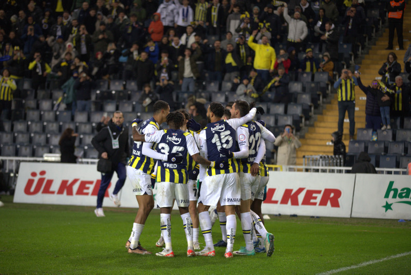 TRANSFER HABERİ | Fenerbahçe’den savunmaya yerli takviyesi! Sürpriz isim...
