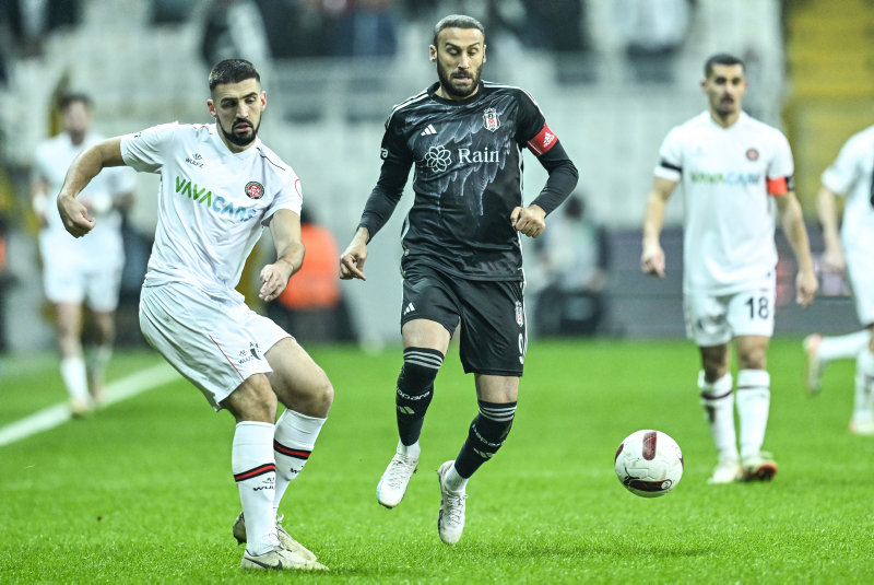 Spor yazarları Beşiktaş - Fatih Karagümrük maçını değerlendirdi! Beşiktaş çok iyi bir oyuncu kazandı