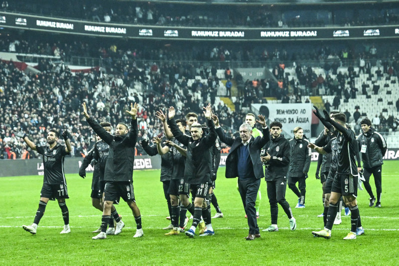 Spor yazarları Beşiktaş - Fatih Karagümrük maçını değerlendirdi! Beşiktaş çok iyi bir oyuncu kazandı