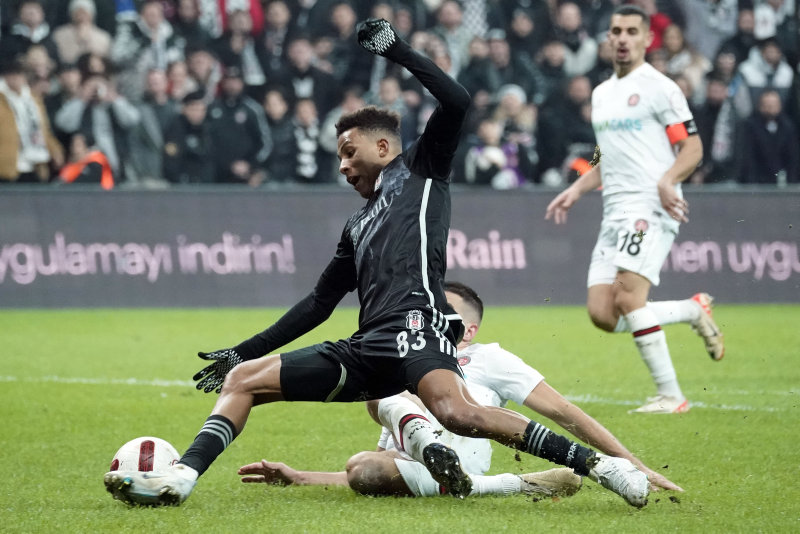 Spor yazarları Beşiktaş - Fatih Karagümrük maçını değerlendirdi! Beşiktaş çok iyi bir oyuncu kazandı