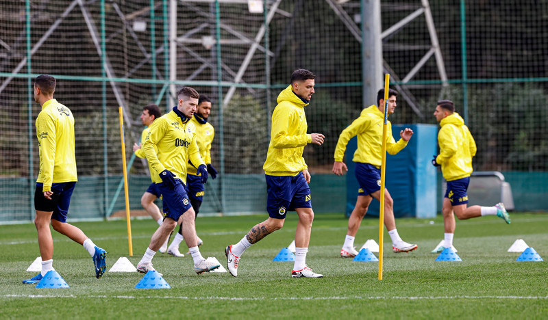 TRANSFER HABERİ - Fenerbahçe’nin yıldızı takımdan ayrılıyor! Resmi teklif yapıldı