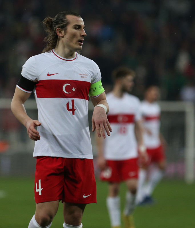 Transferde ortalık kızıştı! Çağlar Söyüncü Fenerbahçe’ye gelecek mi?