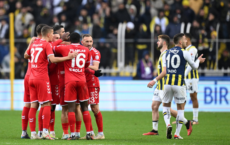 FENERBAHÇE HABERLERİ - İsmail Kartal’dan yıldız isme özel görev! Fred’in yokluğunda...