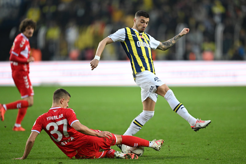 FENERBAHÇE HABERLERİ - İsmail Kartal’dan yıldız isme özel görev! Fred’in yokluğunda...