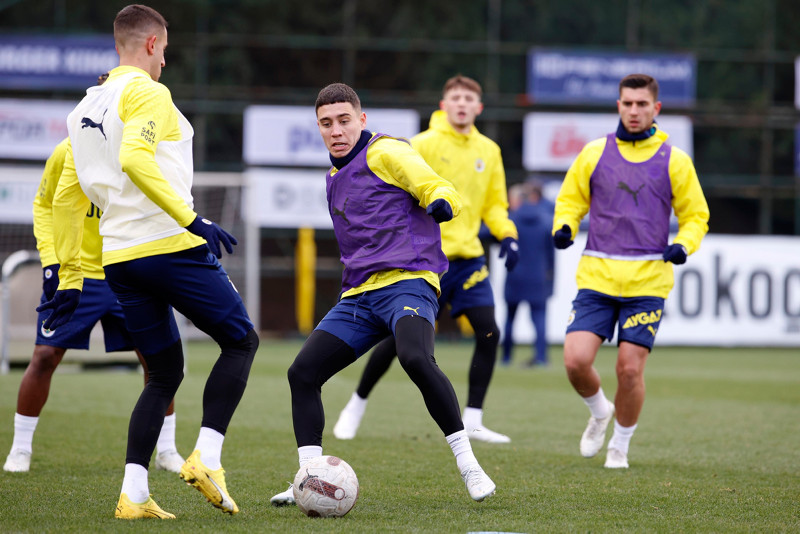 İngiliz devi Fenerbahçe’nin yıldızına talip! Tarihe geçecek bonservis