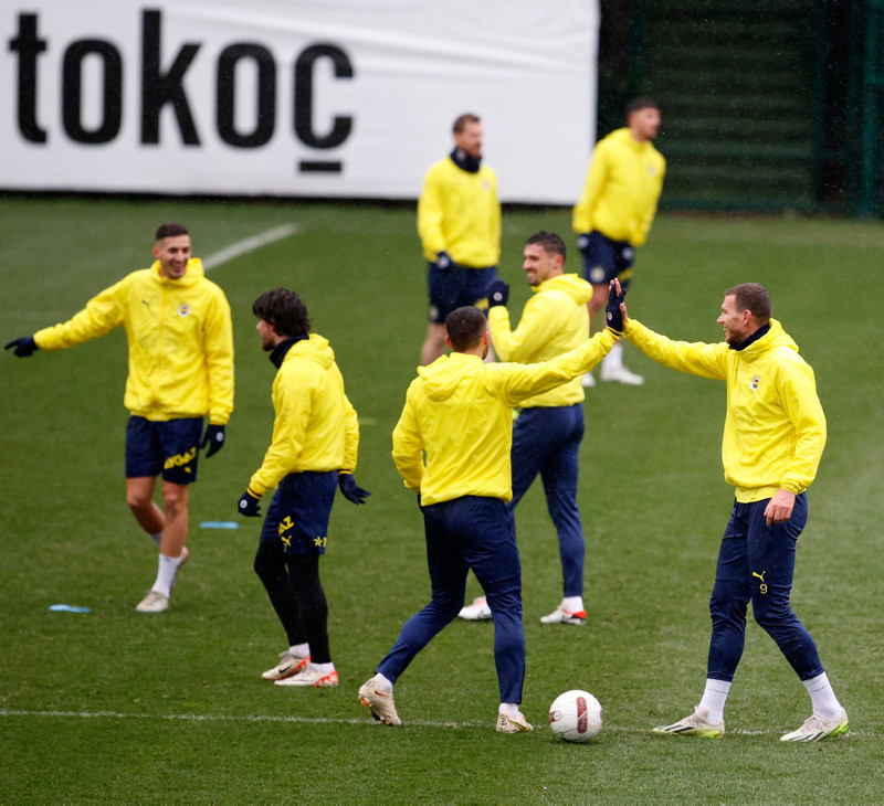 İngiliz devi Fenerbahçe’nin yıldızına talip! Tarihe geçecek bonservis