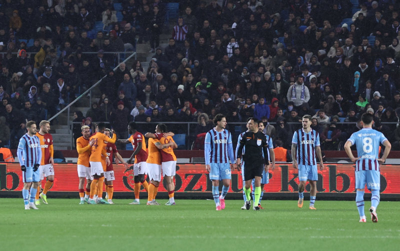 TRANSFER HABERİ - Galatasaray’da ayrılık vakti! Yıldız isim takımdan yolcu