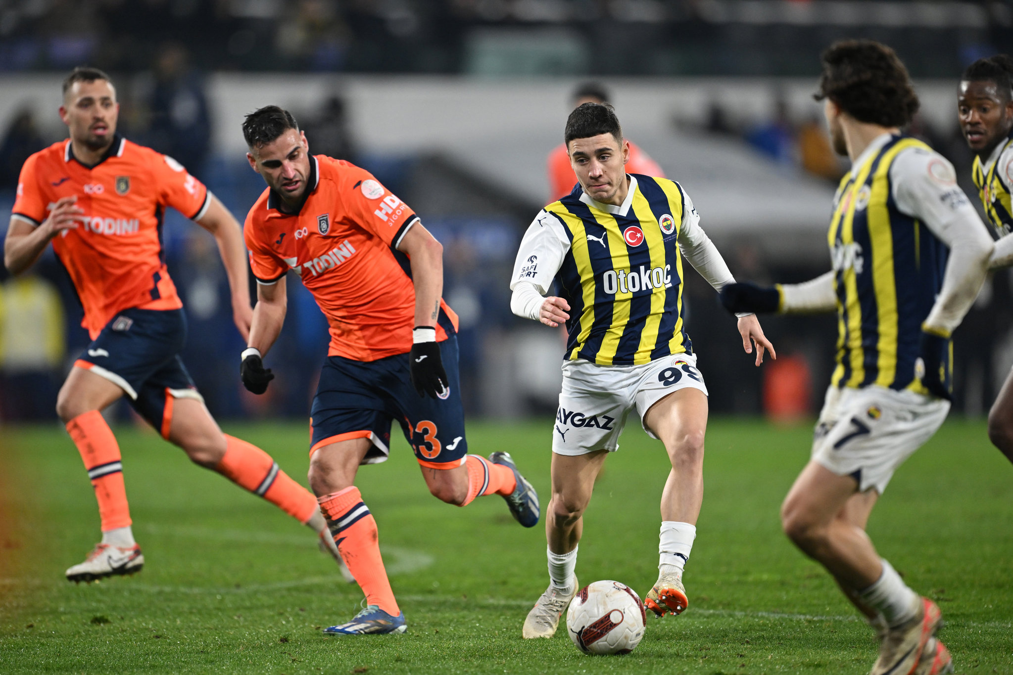 Fenerbahçe’de Çağlar Söyüncü gelişmesi! Transferi için tarih verdiler