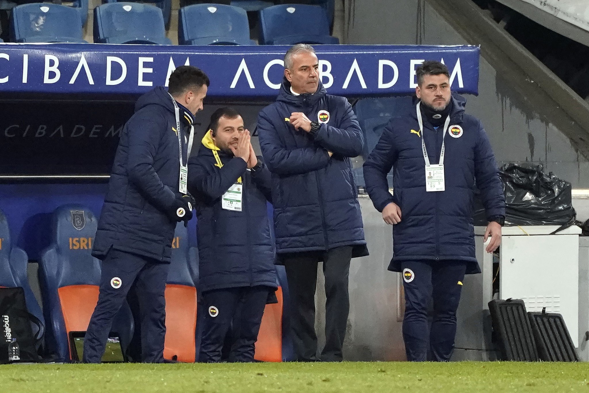 TRANSFER HABERİ: Fenerbahçe’de beklenen son! Yönetim ’kendine kulüp bul’ dedi