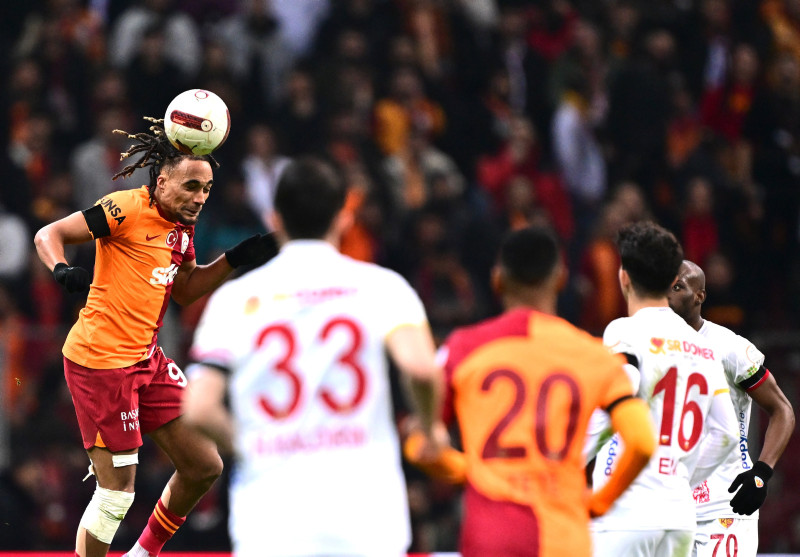 GALATASARAY TRANSFER HABERİ | Bonservisini duyurdu! Angelino İtalyan devine gidiyor