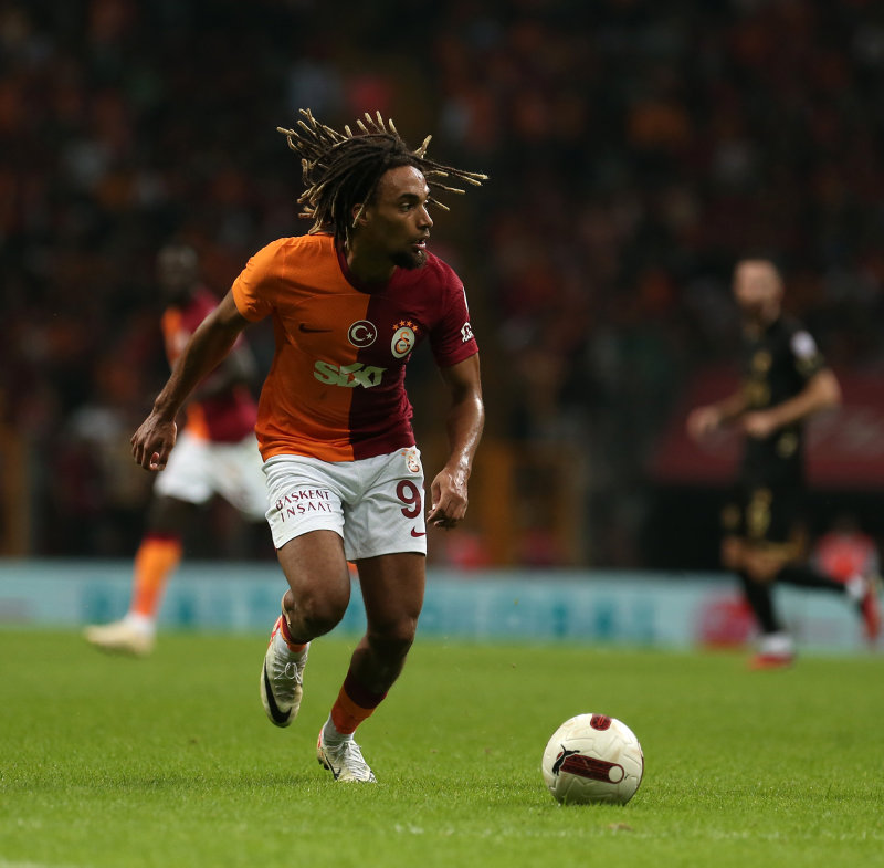 GALATASARAY HABERLERİ | Bayern Münih cephesinden flaş Sacha Boey sözleri! Uzun zamandır...