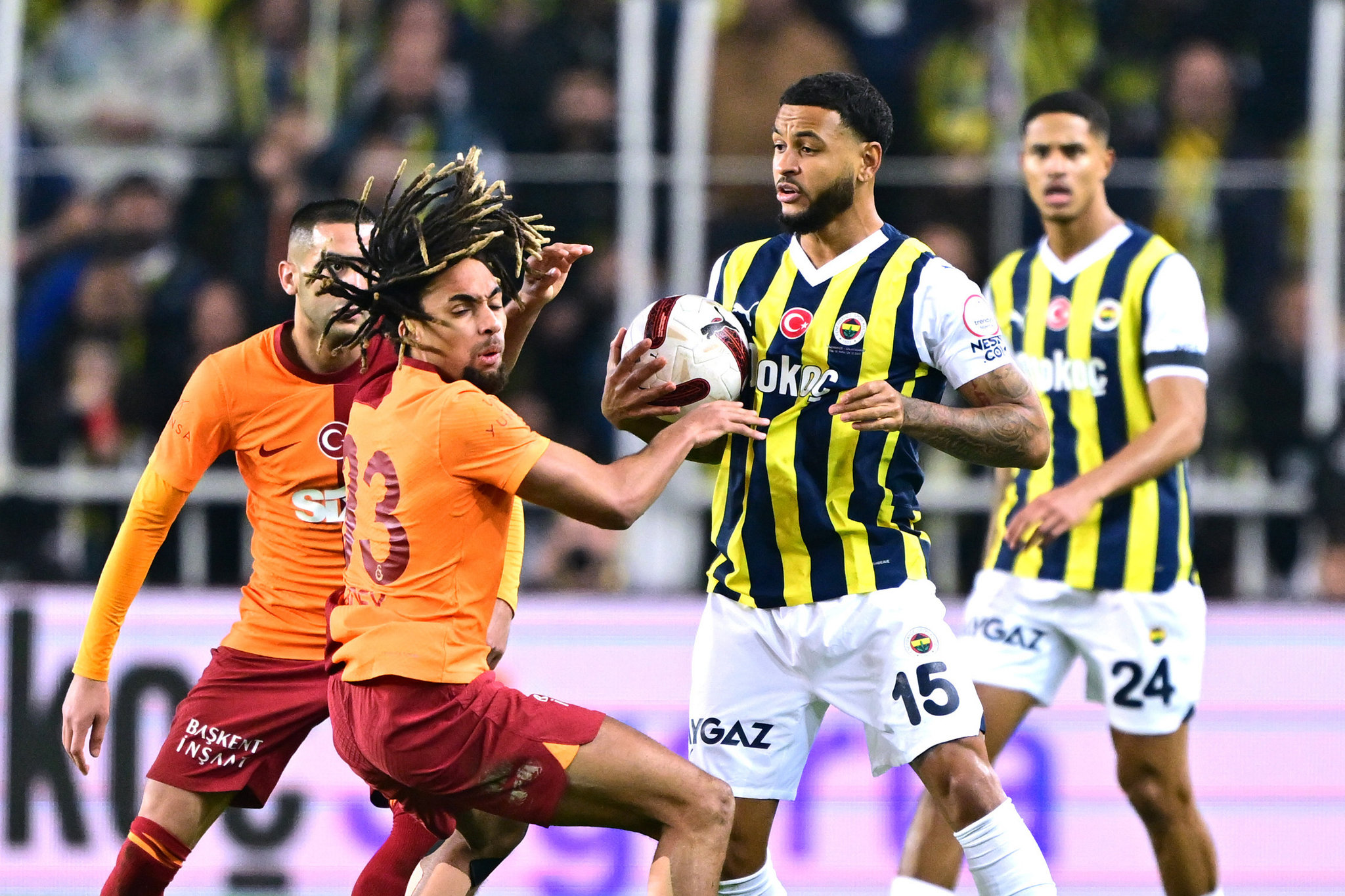 Galatasaray’dan Dybala bombası! Transferde Sacha Boey detayı