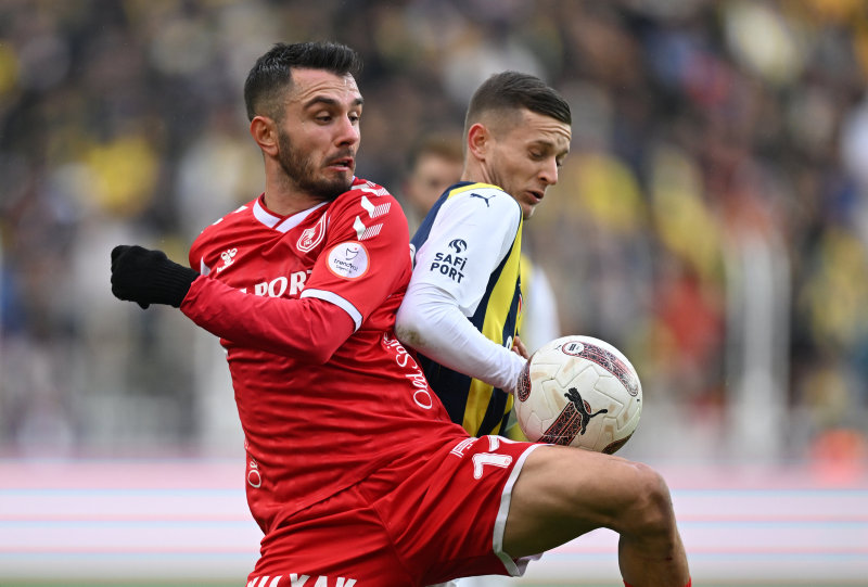 TRANSFER HABERLERİ - İngilizler peşinde! Fenerbahçe’nin yıldız ismine yeni talip