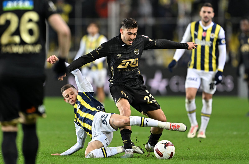 TRANSFER HABERLERİ - İngilizler peşinde! Fenerbahçe’nin yıldız ismine yeni talip