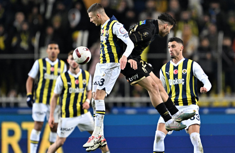 TRANSFER HABERLERİ - İngilizler peşinde! Fenerbahçe’nin yıldız ismine yeni talip