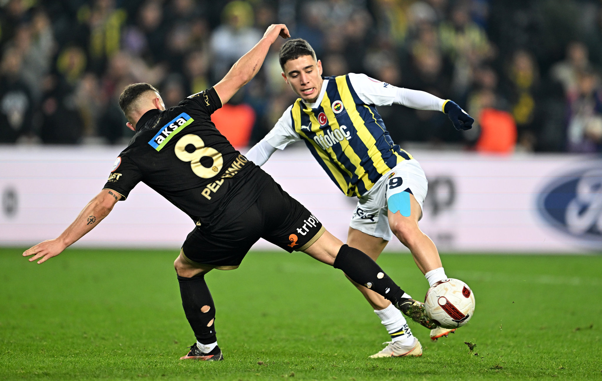TRANSFER HABERİ | Fenerbahçe’nin yeni forveti takasla geliyor! İşte o isim