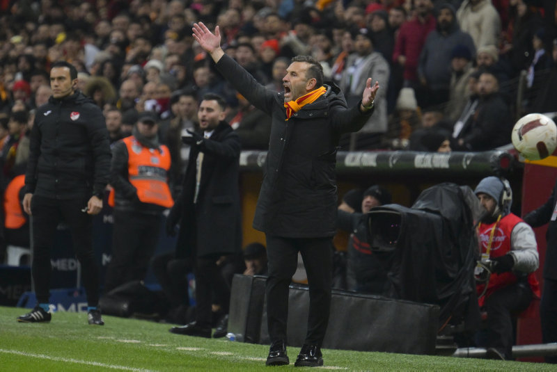 Galatasaray’da bek harekatı hız kazandı! Transfer listesi kabarık