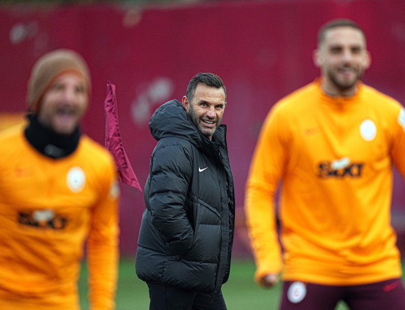 Galatasaray’da bek harekatı hız kazandı! Transfer listesi kabarık
