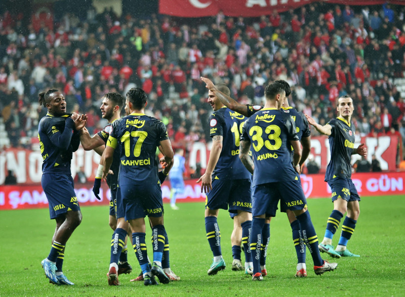TRANSFER HABERİ: Fenerbahçe’de Luan Peres krizi!