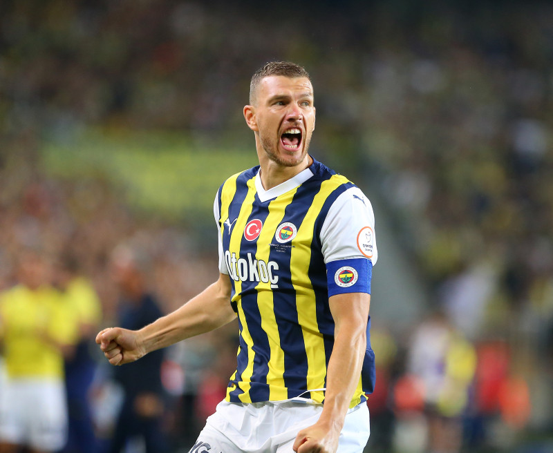 FENERBAHÇE HABERLERİ | İsmail Kartal’dan Edin Dzeko’ya terapi! İşte o konuşma